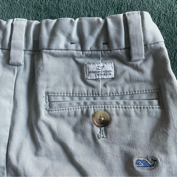 Vineyard Vines kid shorts size 5 - Picture 3 of 4